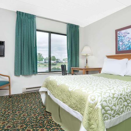 סיינט קלאוד Days Inn By Wyndham St Cloud מראה חיצוני תמונה