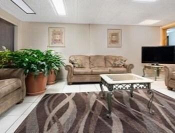 סיינט קלאוד Days Inn By Wyndham St Cloud מראה חיצוני תמונה