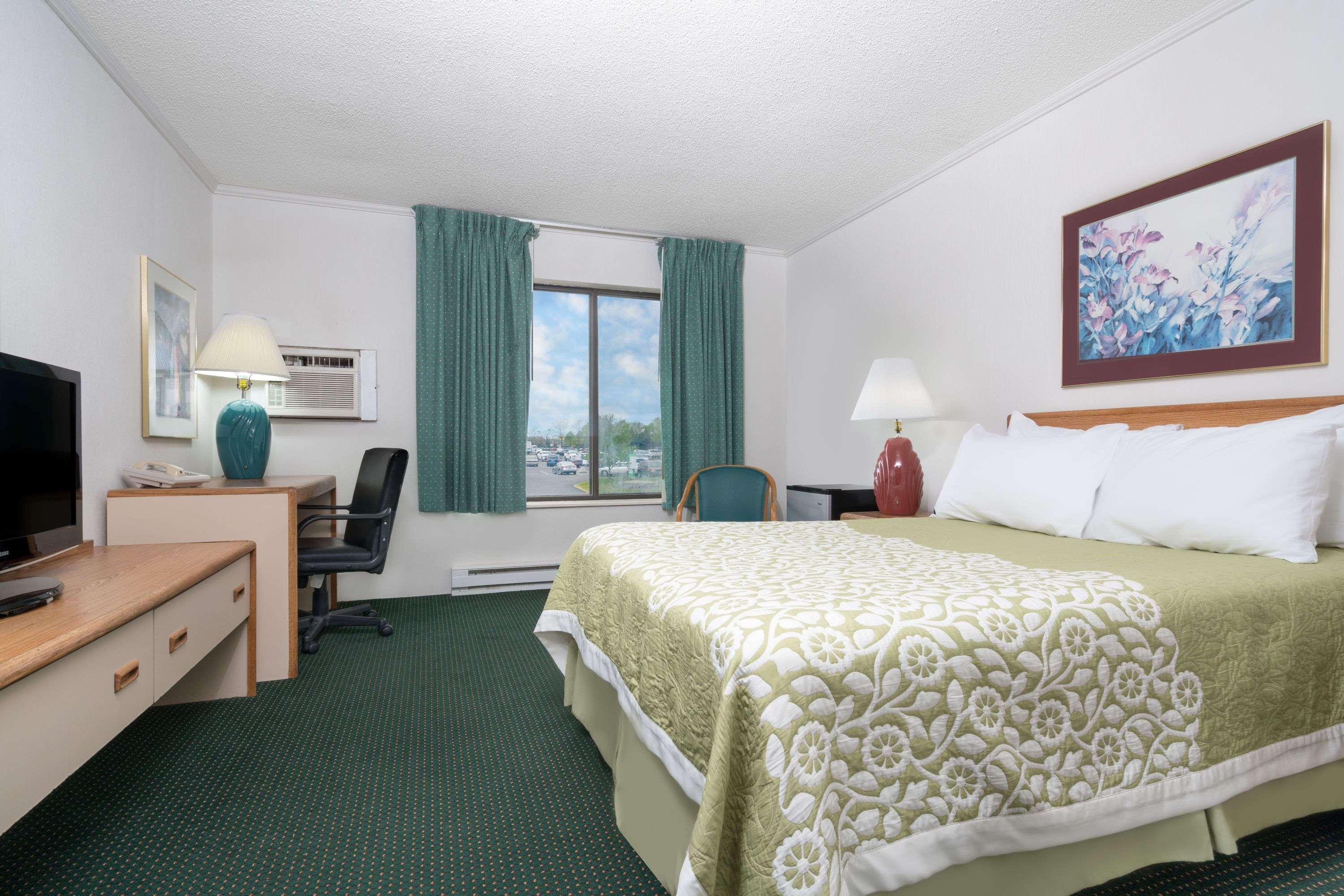 סיינט קלאוד Days Inn By Wyndham St Cloud מראה חיצוני תמונה