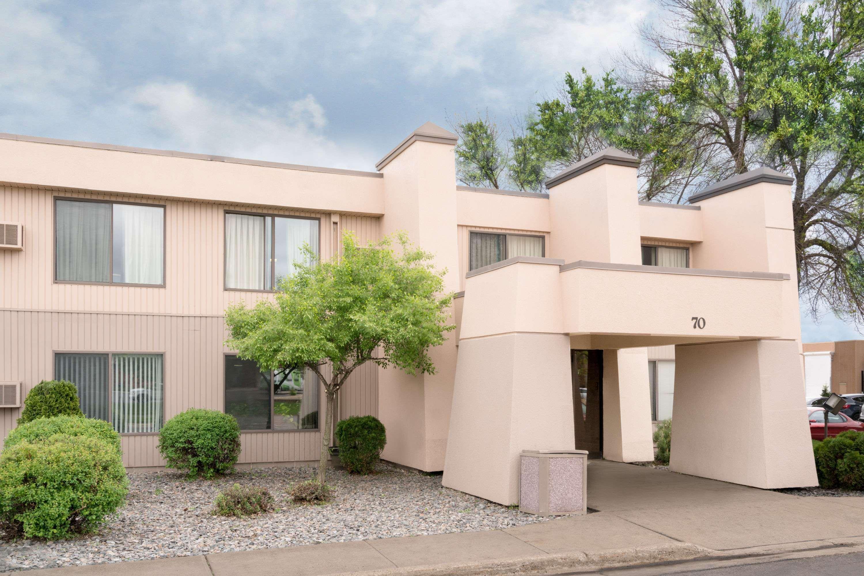 סיינט קלאוד Days Inn By Wyndham St Cloud מראה חיצוני תמונה