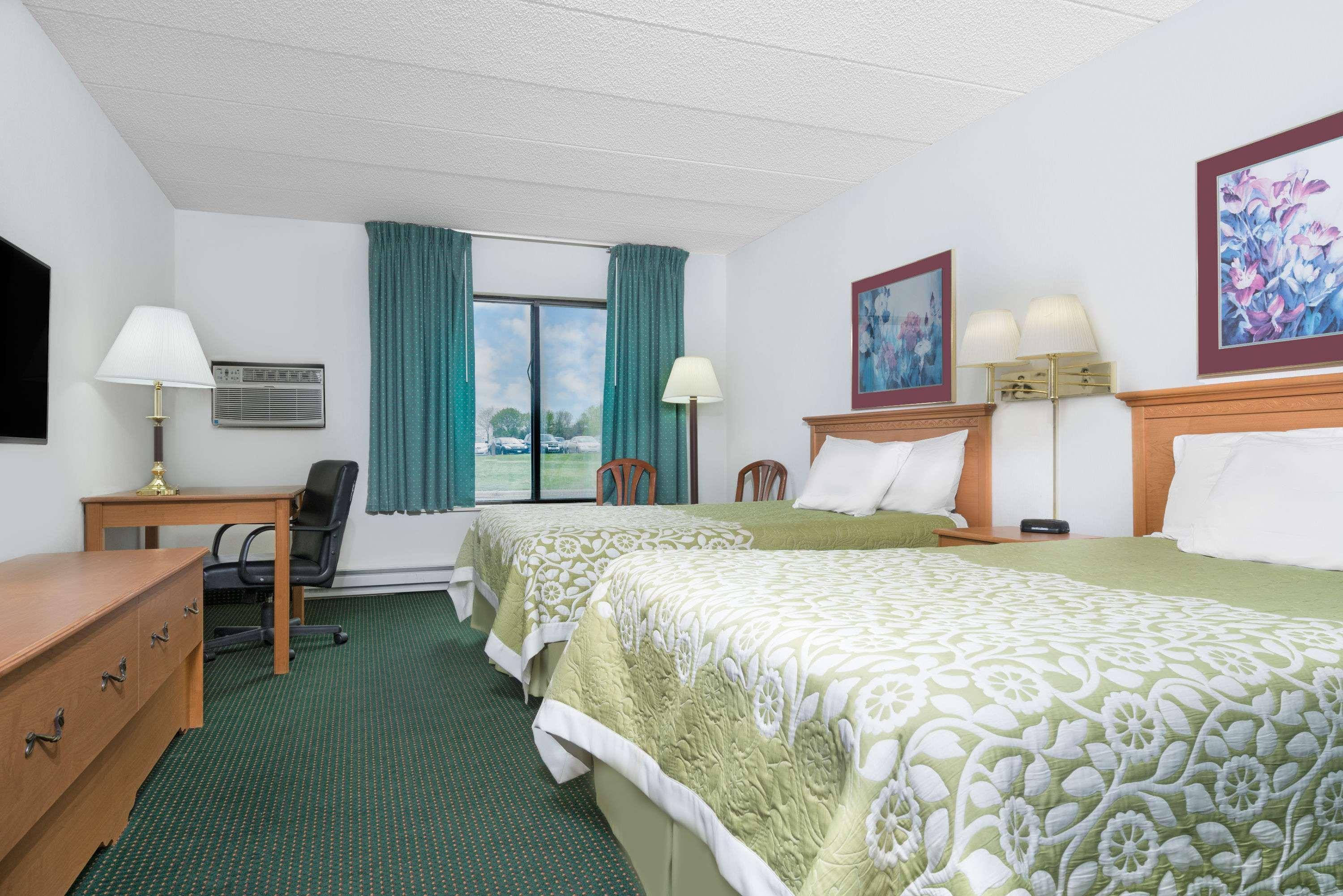 סיינט קלאוד Days Inn By Wyndham St Cloud מראה חיצוני תמונה
